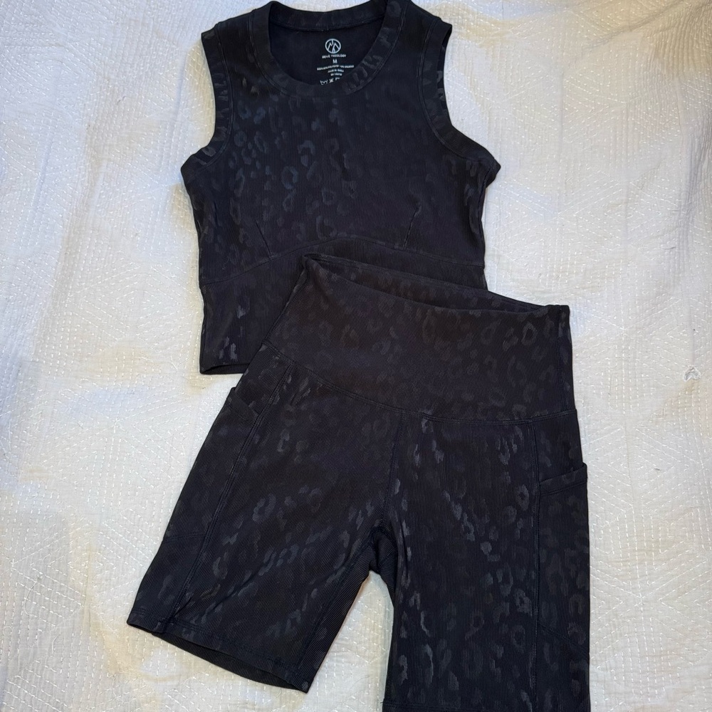 Black Leopard Print Activewear Set | Medium